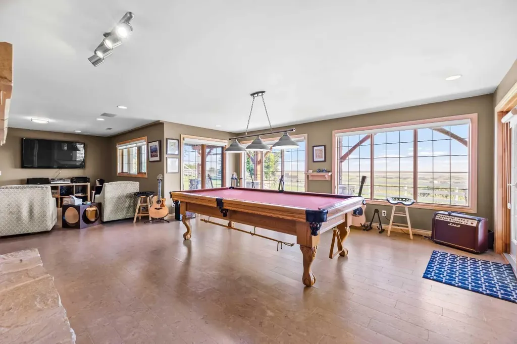98 Equestrian Drive Rural Rocky View County AB T3R 1C9