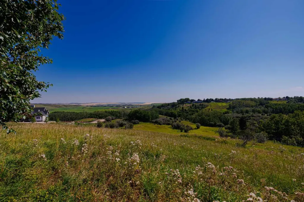98 Equestrian Drive Rural Rocky View County AB T3R 1C9