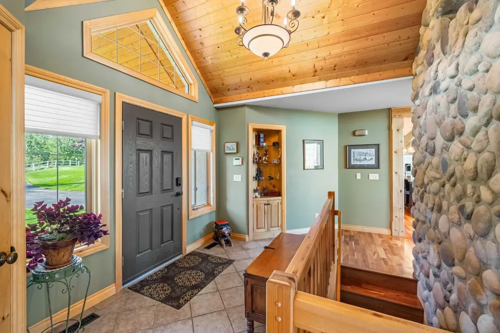 98 Equestrian Drive Rural Rocky View County AB T3R 1C9
