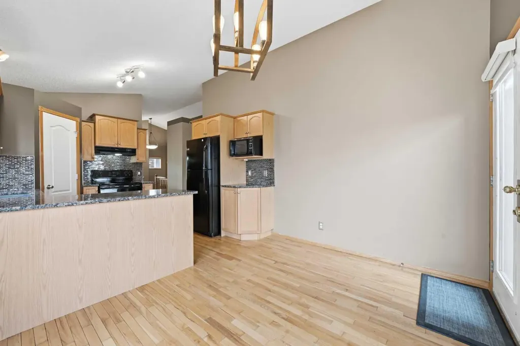 203 West Creek Close Chestermere AB T1X 1M3