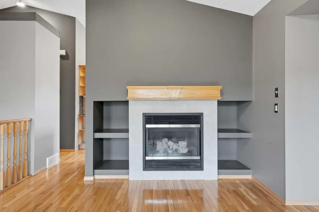 203 West Creek Close Chestermere AB T1X 1M3