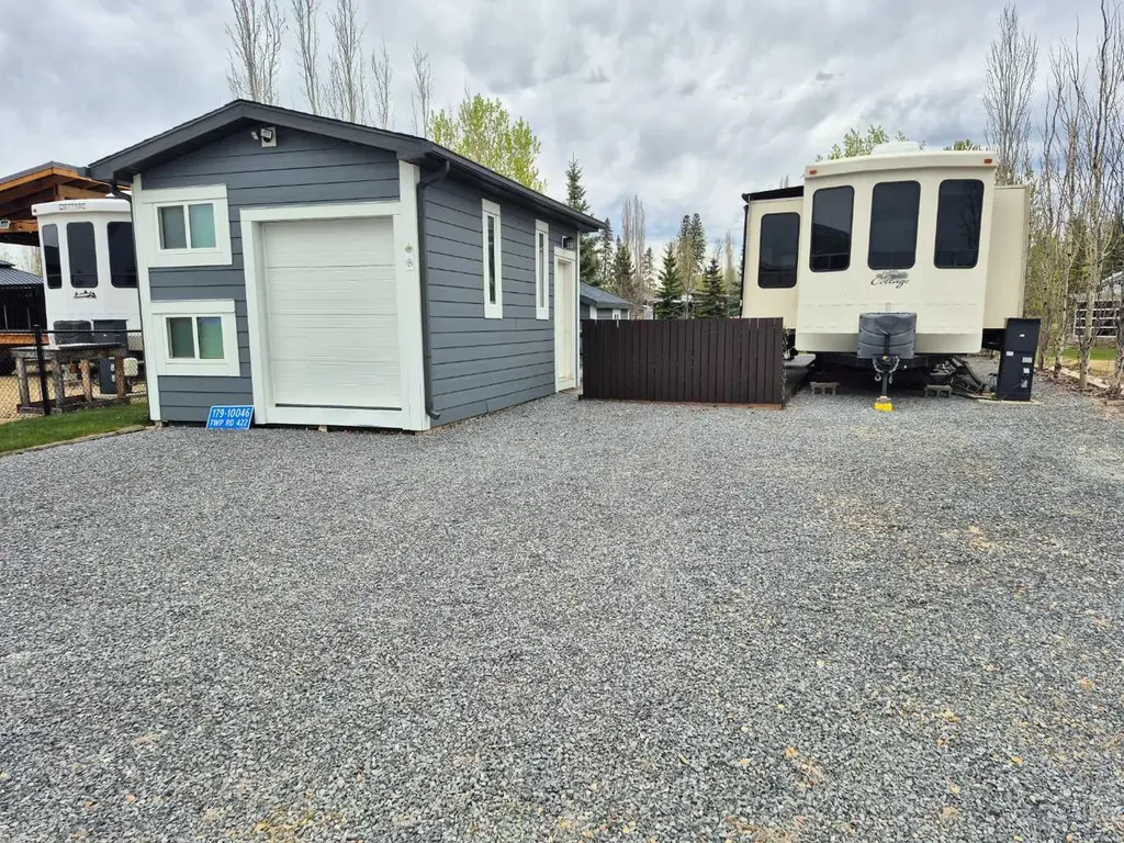 10046 Township Road 422 Rural Ponoka County AB T4J 1V9