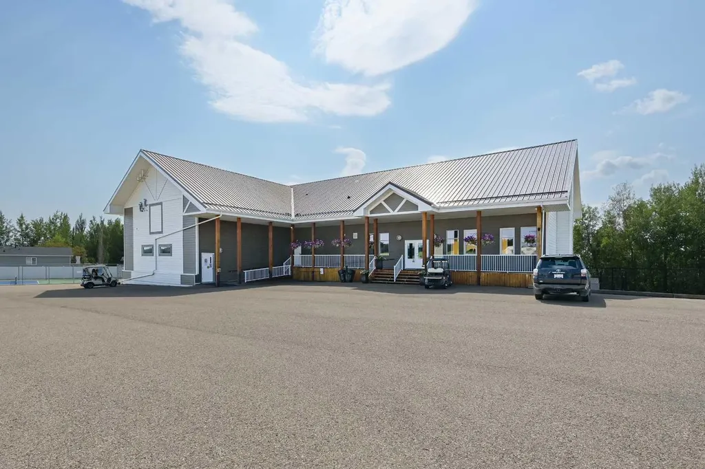 10046 Township Road 422 Rural Ponoka County AB T4J 1V9