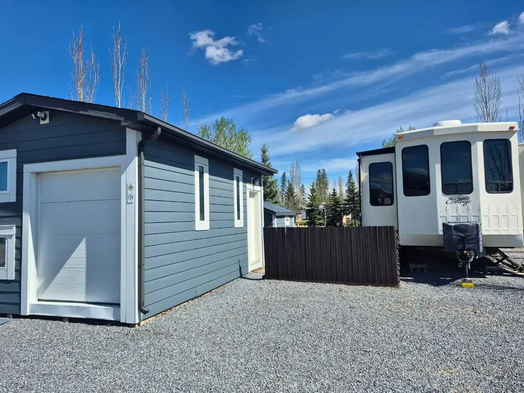 10046 Township Road 422 Rural Ponoka County AB T4J 1V9