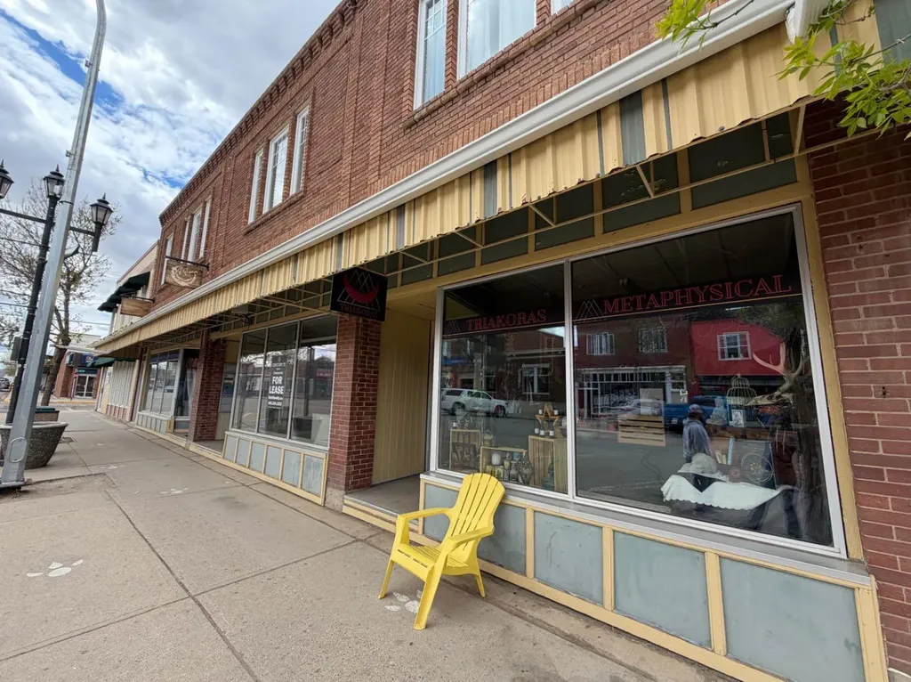 80 3 Avenue Drumheller AB T0J0Y0