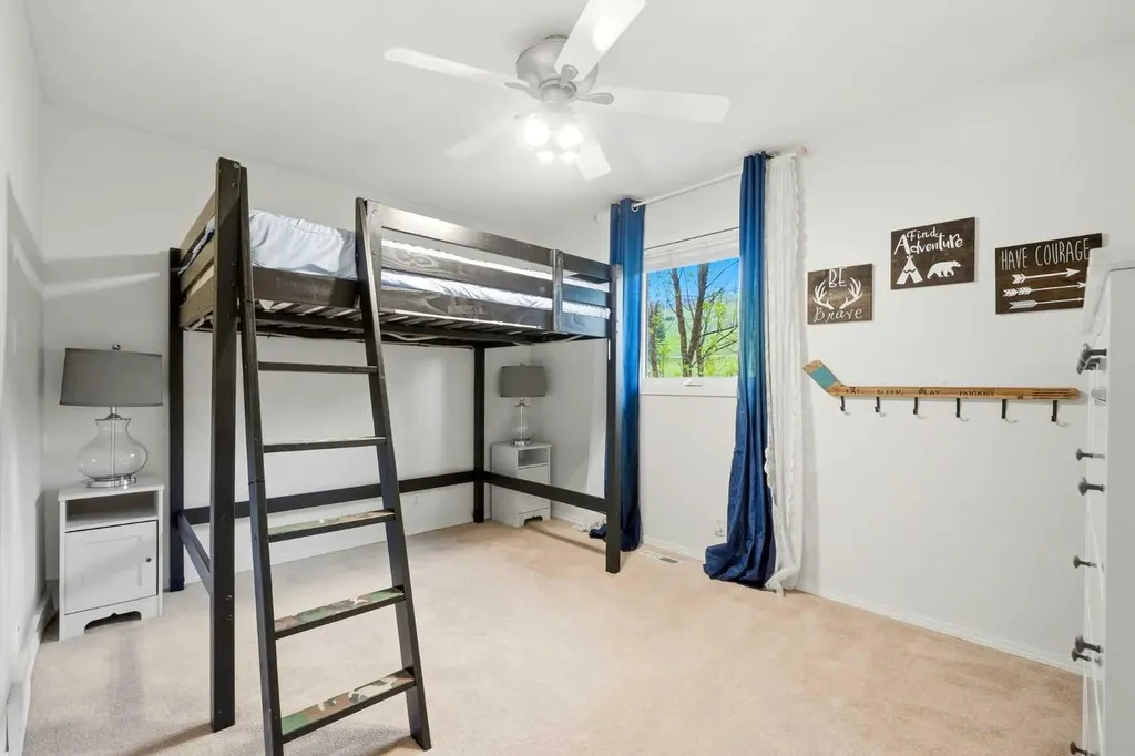 44 Gleneagles View Cochrane AB T4C 1P1