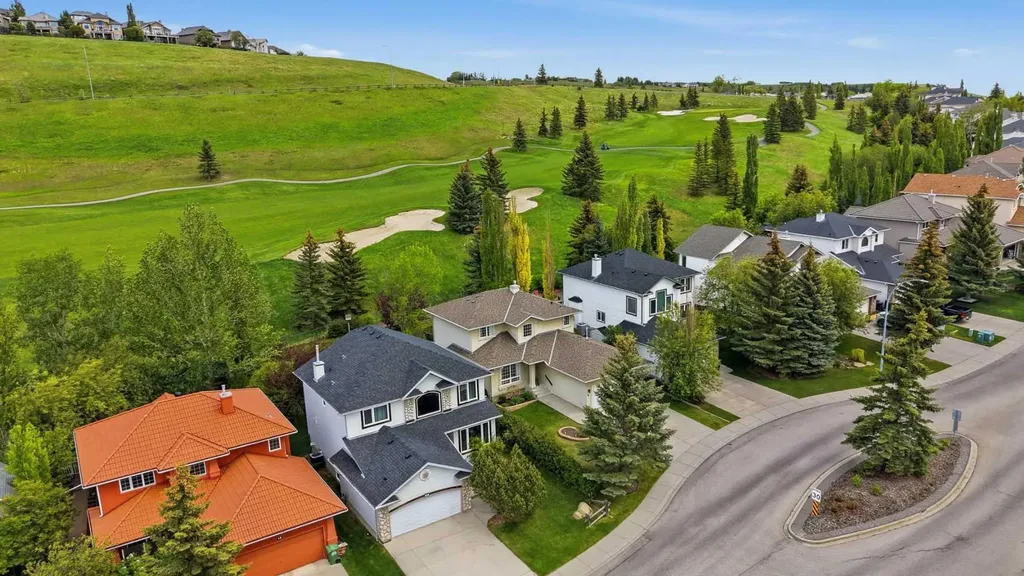 44 Gleneagles View Cochrane AB T4C 1P1