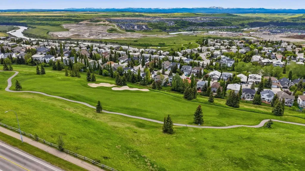 44 Gleneagles View Cochrane AB T4C 1P1