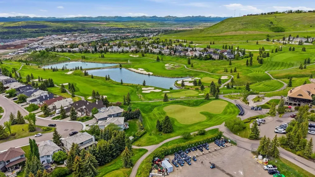 44 Gleneagles View Cochrane AB T4C 1P1