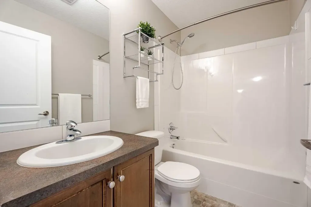 1001 8 Street NW Airdrie AB T4B 0W5