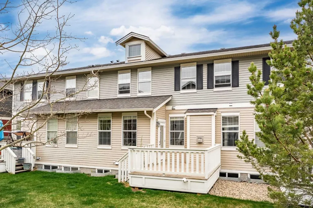 1001 8 Street NW Airdrie AB T4B 0W5