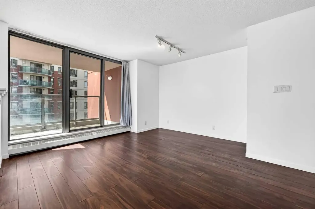 650 10 Street SW Calgary AB T2P 5G4