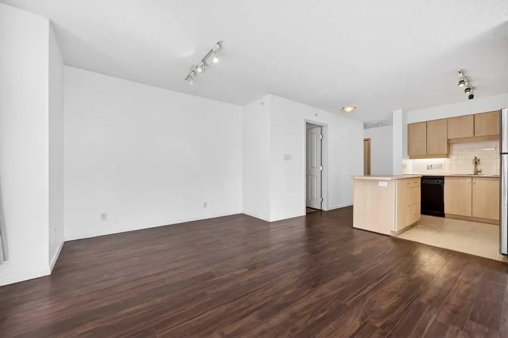 650 10 Street SW Calgary AB T2P 5G4