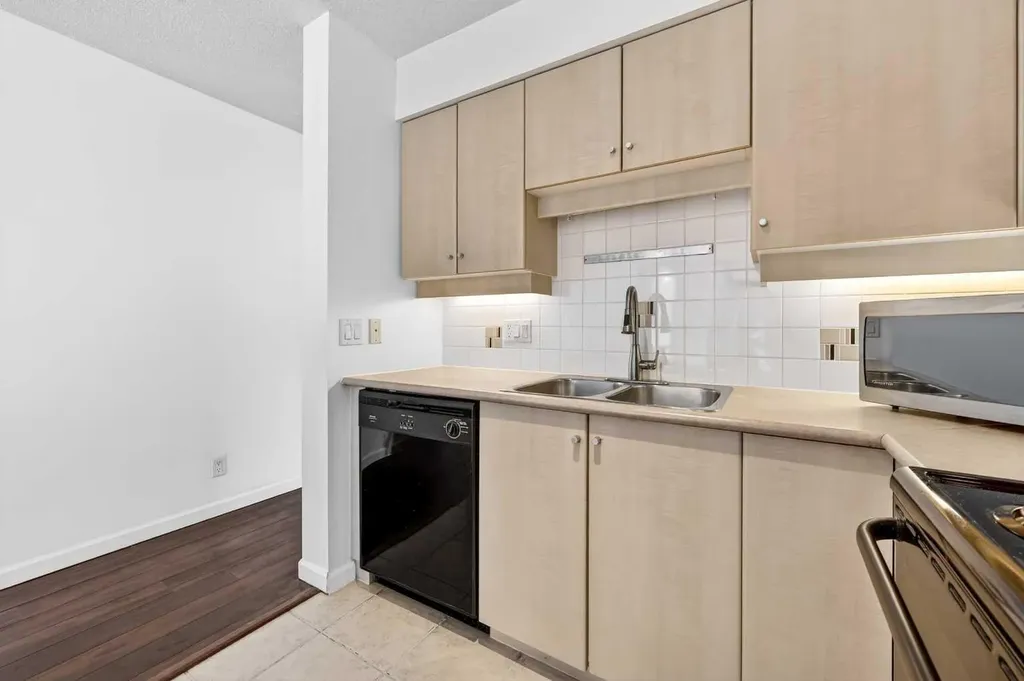 650 10 Street SW Calgary AB T2P 5G4