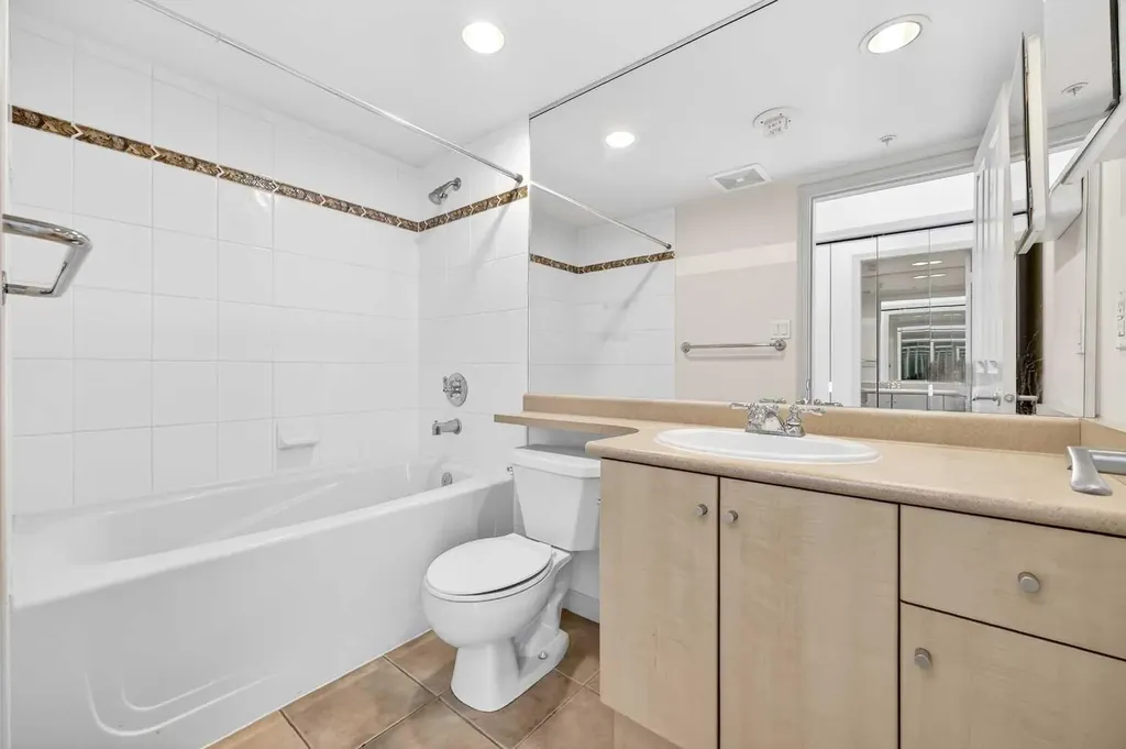 650 10 Street SW Calgary AB T2P 5G4