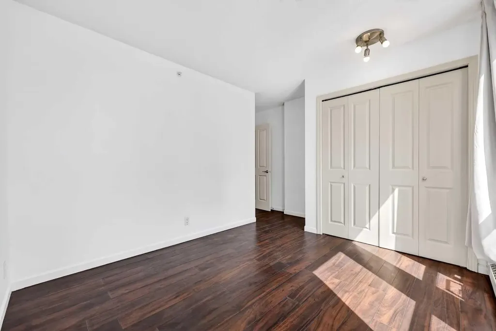 650 10 Street SW Calgary AB T2P 5G4