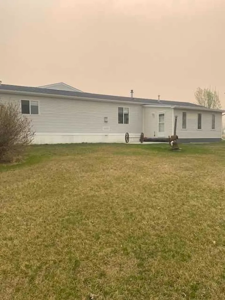 70104 230 Range Road Valleyview AB T0H3N0