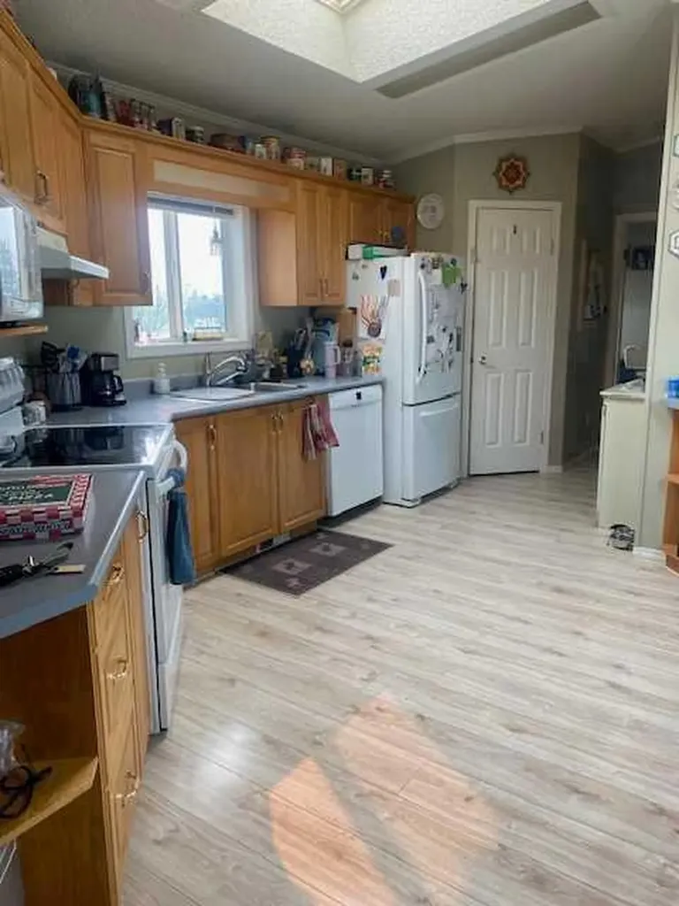 70104 230 Range Road Valleyview AB T0H3N0