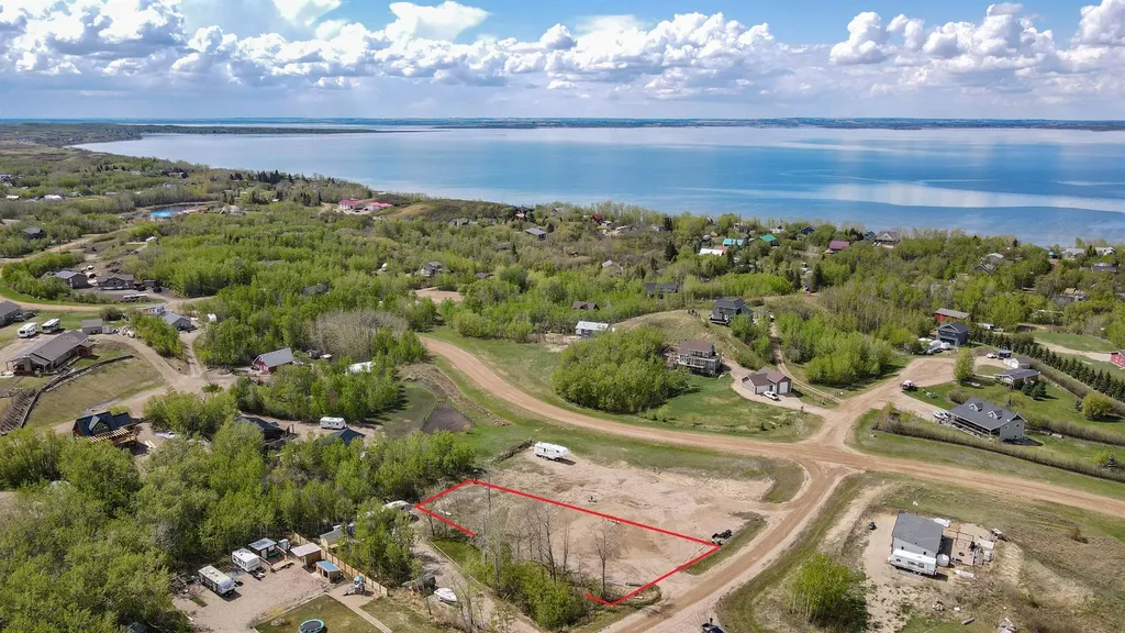 21 Horse Shoe Lane White Sands AB T0C 3B0