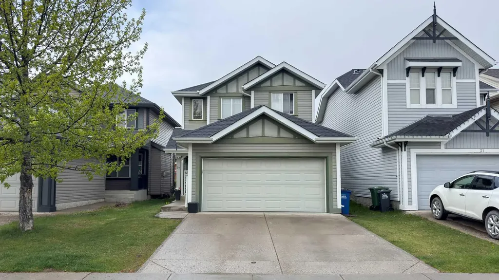17 Sunset Heights Cochrane AB T4C 0C7