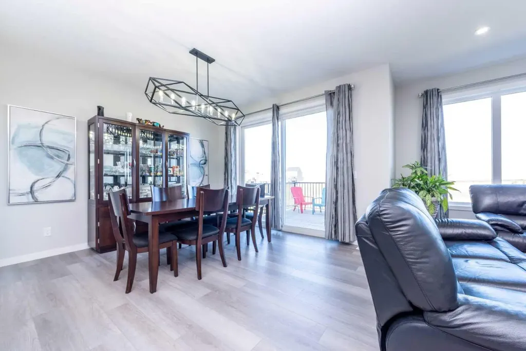 46 Savoy Landing SE Calgary AB T3S 0E1
