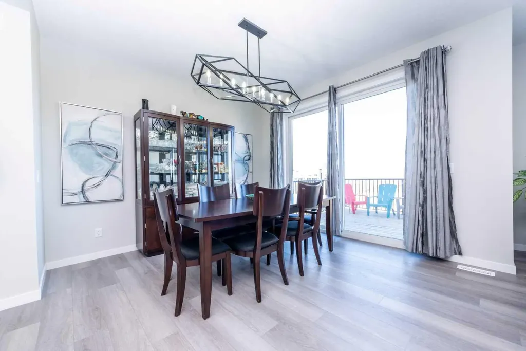46 Savoy Landing SE Calgary AB T3S 0E1