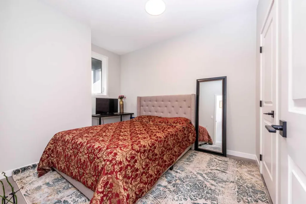 46 Savoy Landing SE Calgary AB T3S 0E1