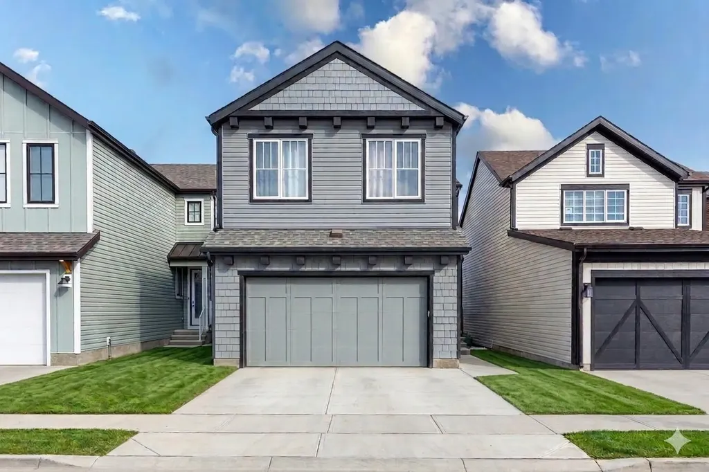 46 Savoy Landing SE Calgary AB T3S 0E1