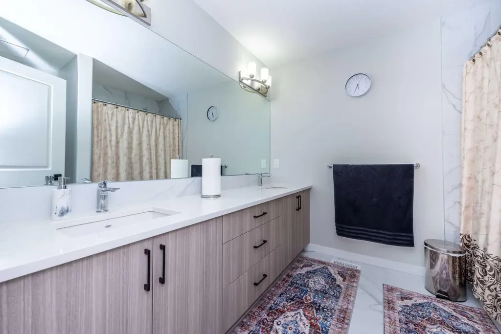 46 Savoy Landing SE Calgary AB T3S 0E1