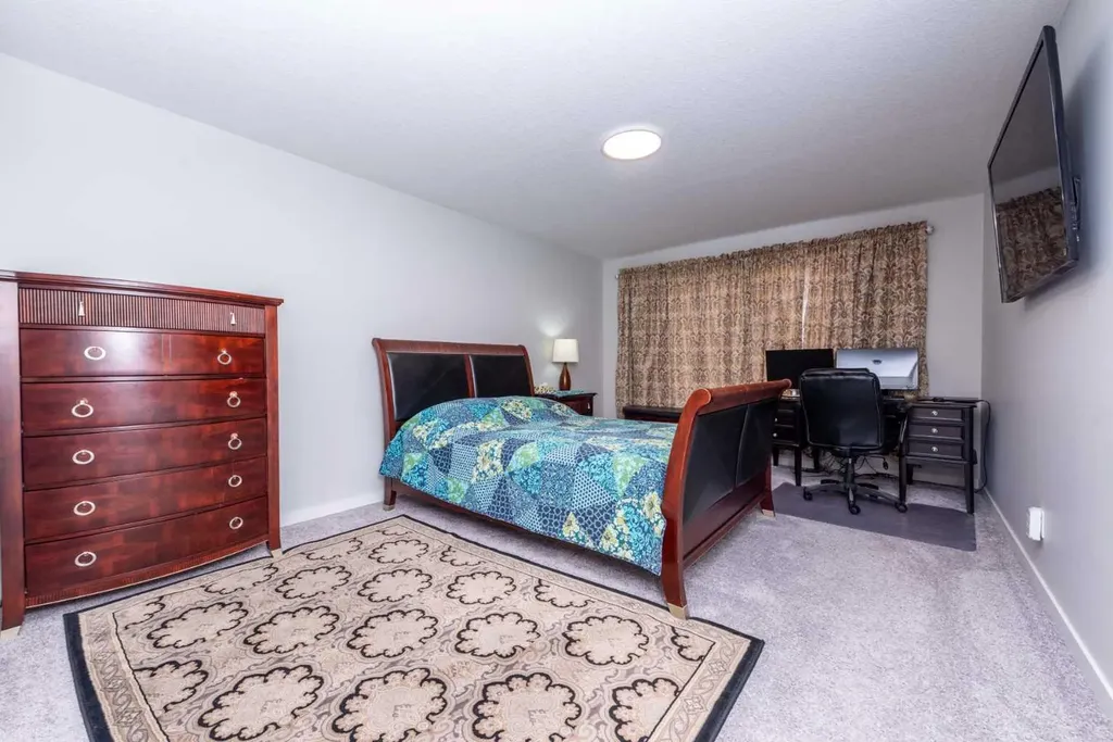 46 Savoy Landing SE Calgary AB T3S 0E1