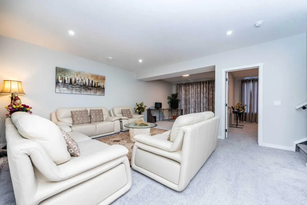 46 Savoy Landing SE Calgary AB T3S 0E1