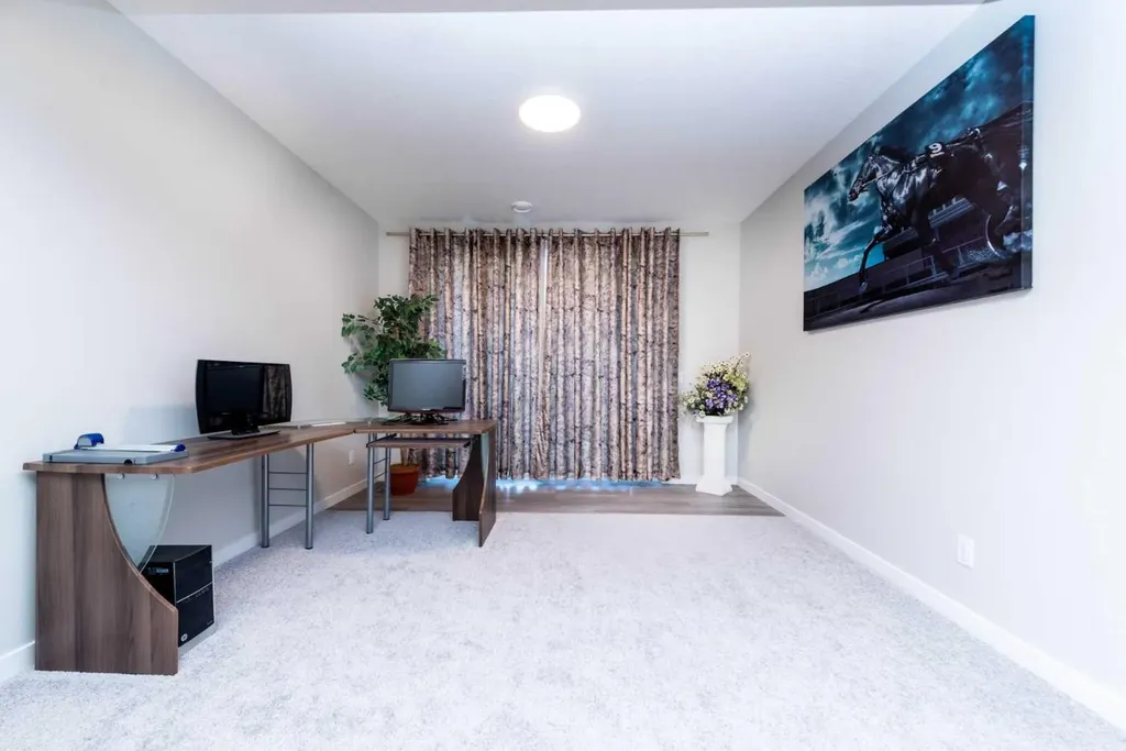 46 Savoy Landing SE Calgary AB T3S 0E1