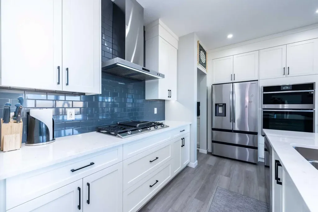 46 Savoy Landing SE Calgary AB T3S 0E1