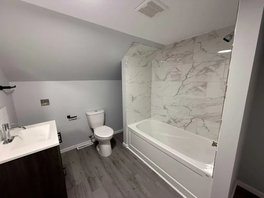 727 8 Street S Lethbridge AB T1J 2K3