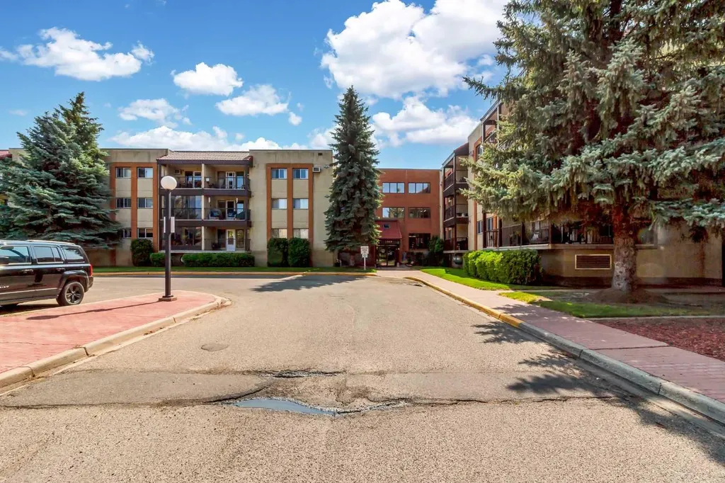 1480 Southview Drive SE Medicine Hat AB T1B 3Z3