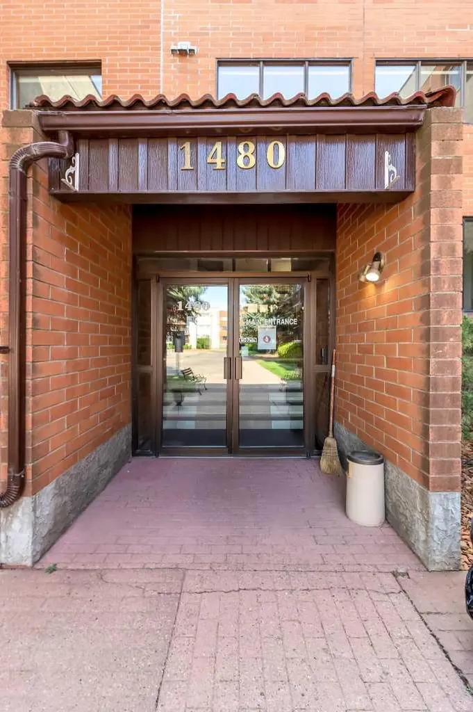 1480 Southview Drive SE Medicine Hat AB T1B 3Z3