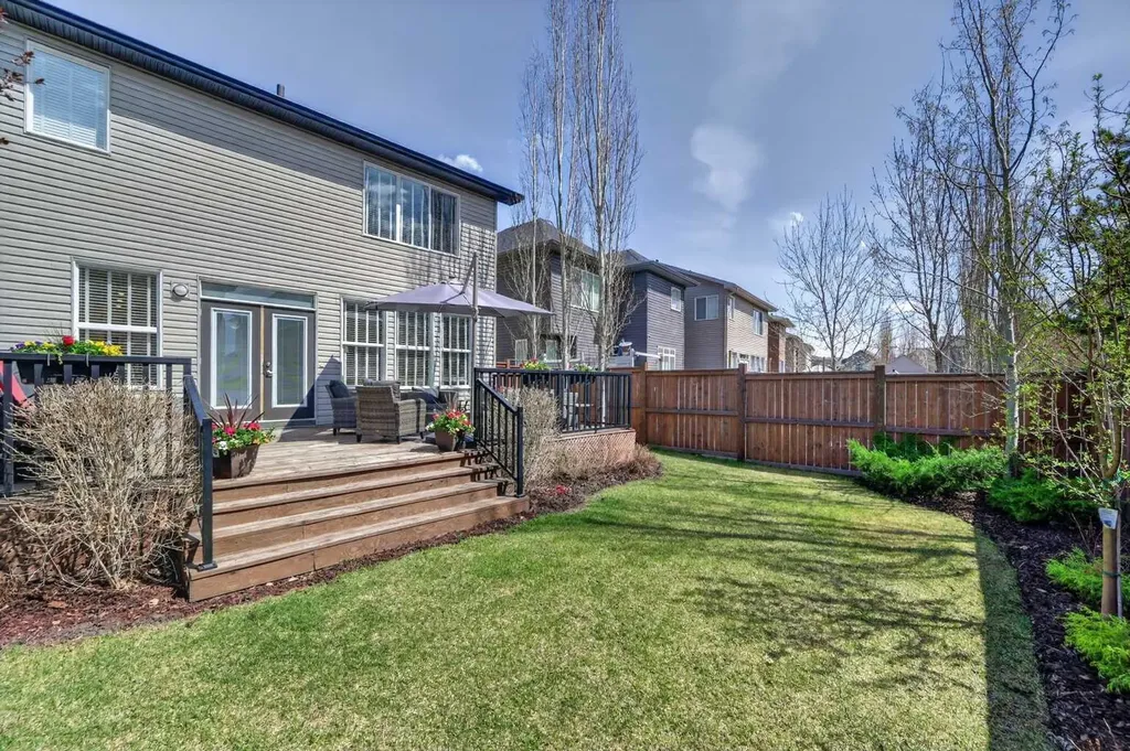 93 Legacy Green SE Calgary AB T2X 0X6