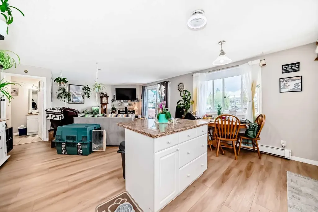 8 Huntley Close NE Calgary AB T2K4Z3