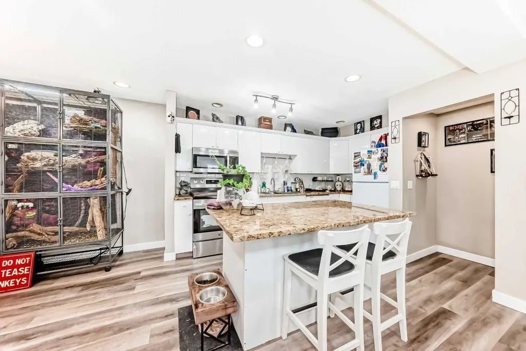 8 Huntley Close NE Calgary AB T2K4Z3