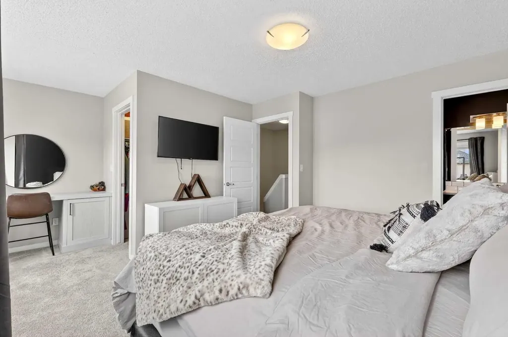50 Westland Road Okotoks AB T1S 2G4