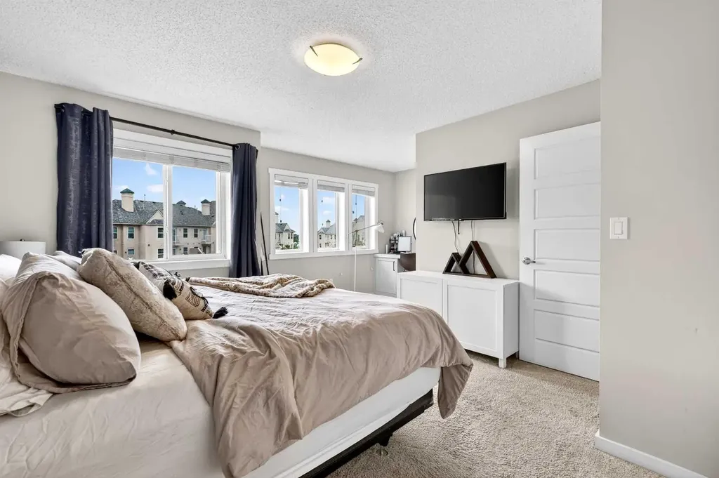 50 Westland Road Okotoks AB T1S 2G4