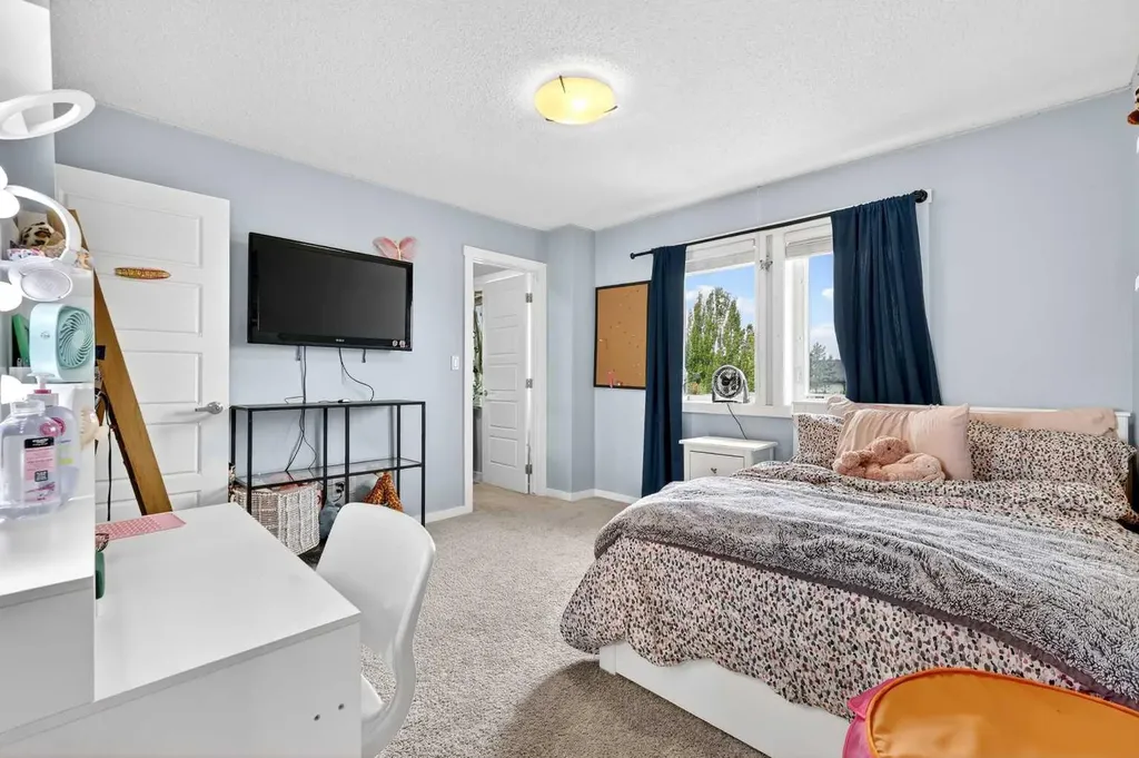 50 Westland Road Okotoks AB T1S 2G4