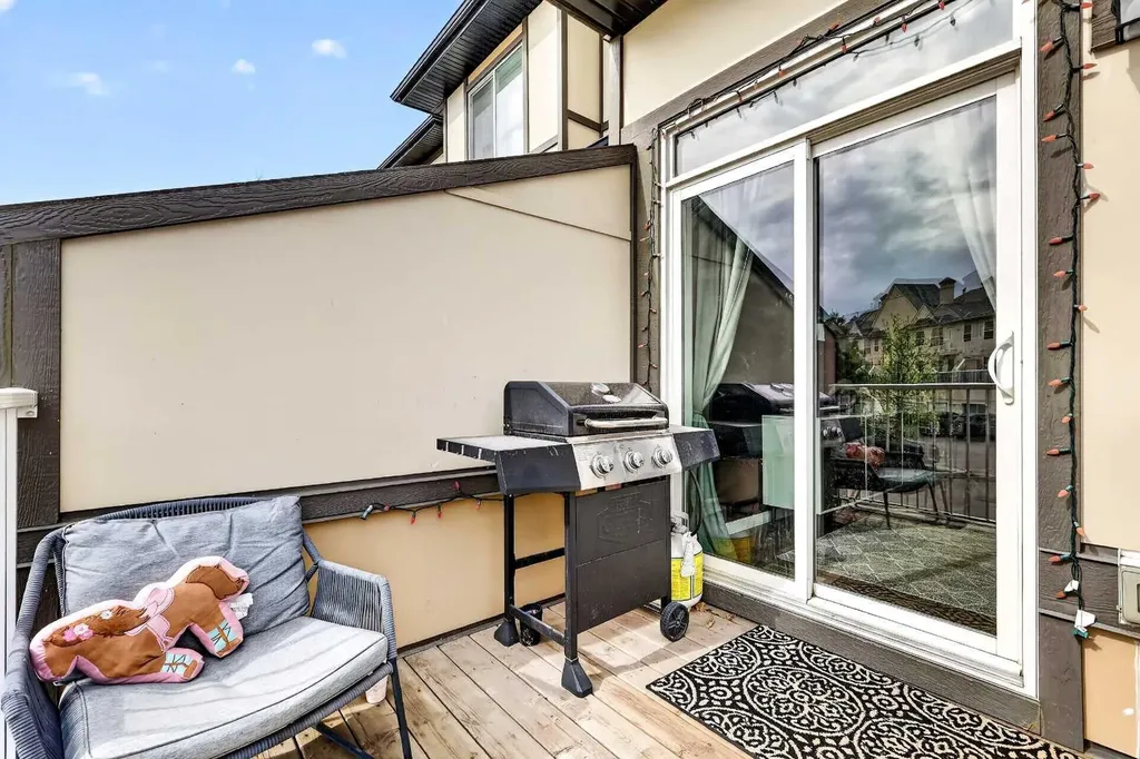50 Westland Road Okotoks AB T1S 2G4
