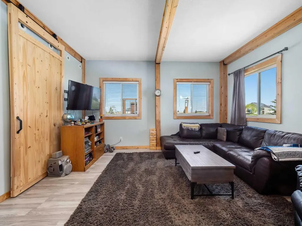 31035 Range Road 281 Rural Mountain View County AB T0M 0W0