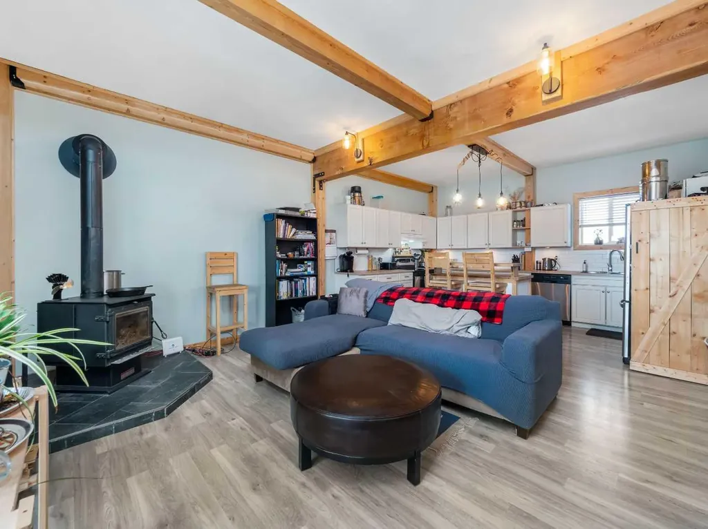 31035 Range Road 281 Rural Mountain View County AB T0M 0W0