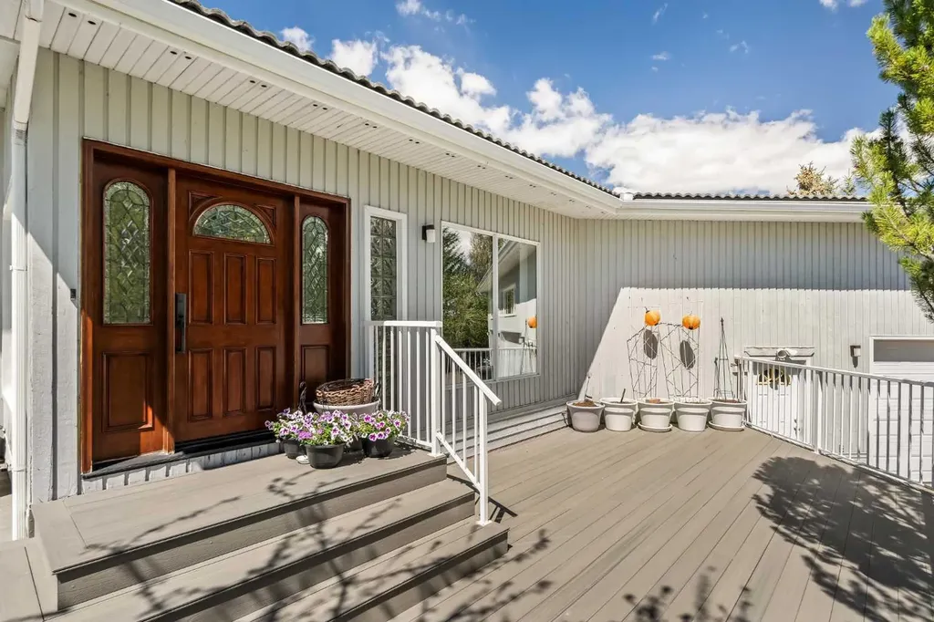 23 Calling Horse Estates Rural Rocky View County AB T3Z 1H4