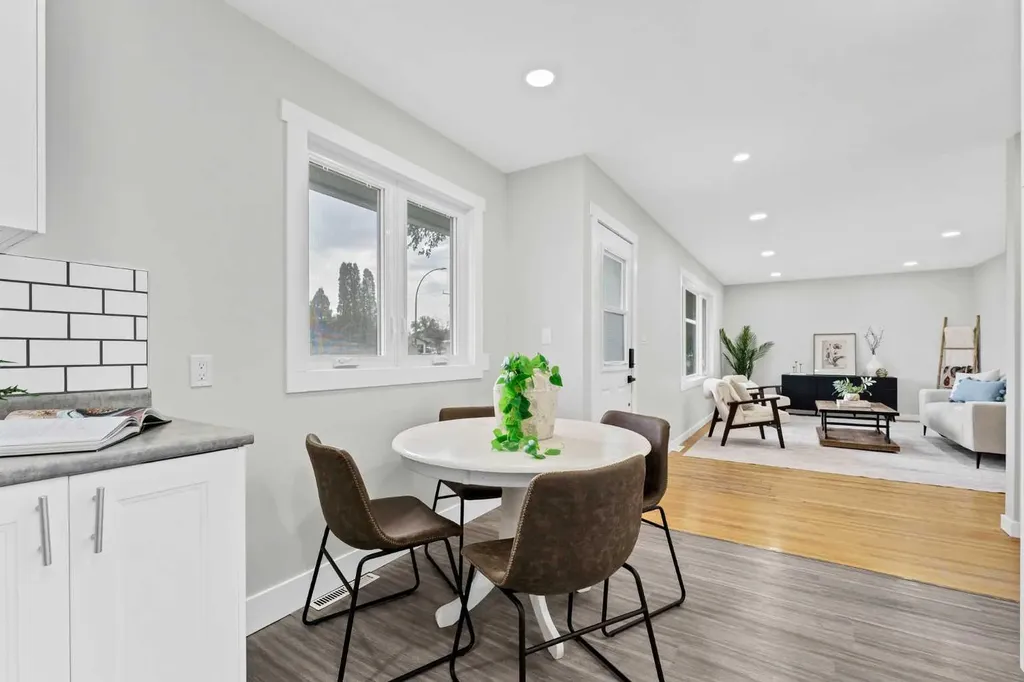 212 11 Street NE Medicine Hat AB T1A5T2