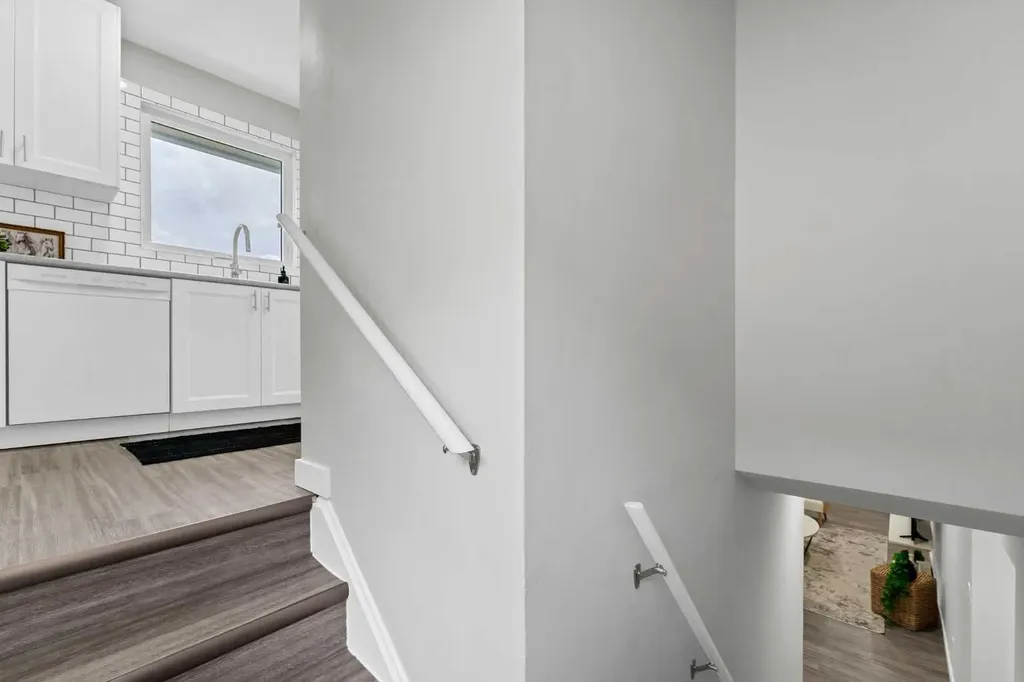 212 11 Street NE Medicine Hat AB T1A5T2