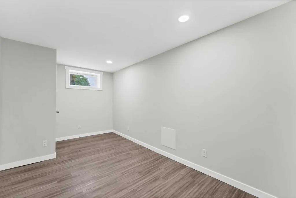 212 11 Street NE Medicine Hat AB T1A5T2