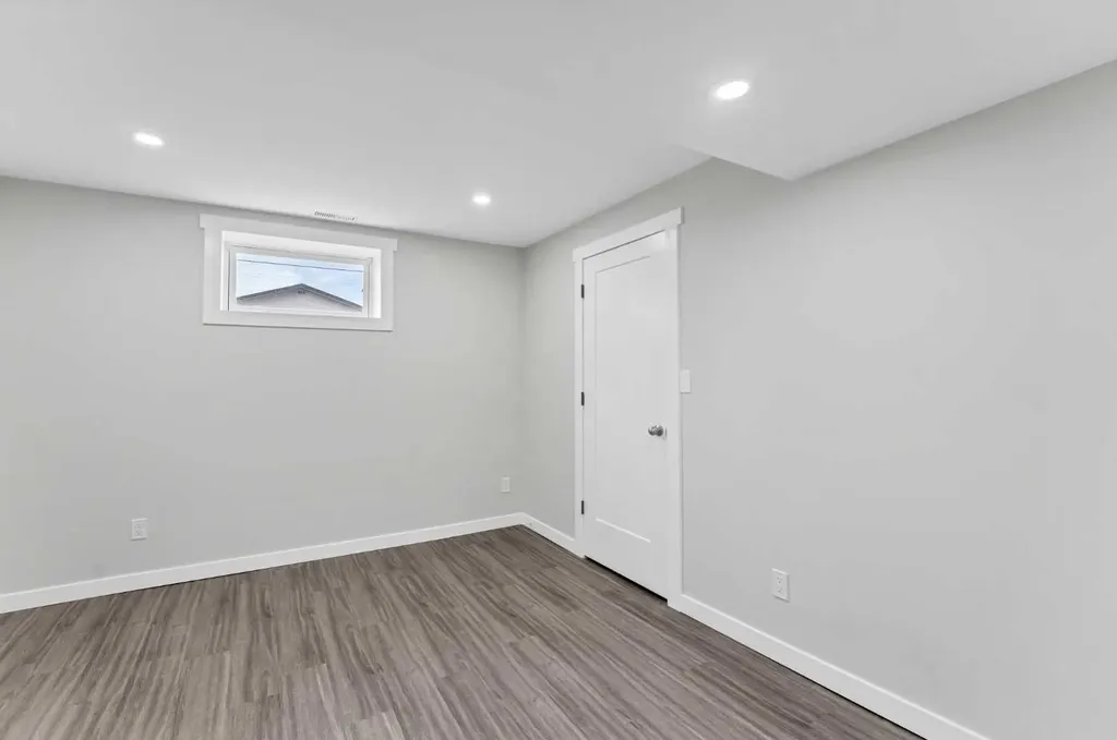 212 11 Street NE Medicine Hat AB T1A5T2